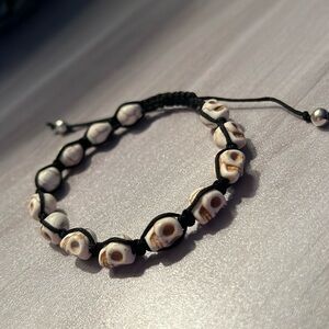 Pull String Skull Bead Bracelet 💀